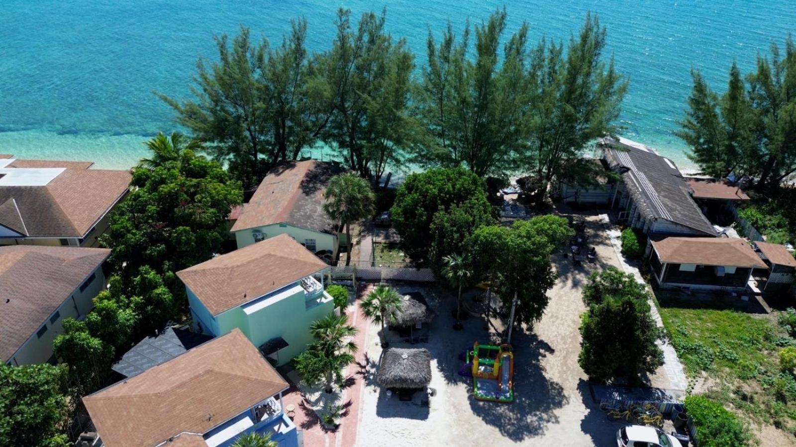 Beach Villas Coral Harbour Exterior foto