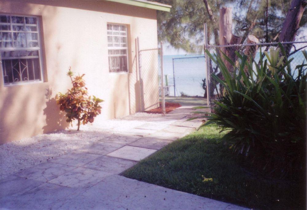 Beach Villas Coral Harbour Exterior foto